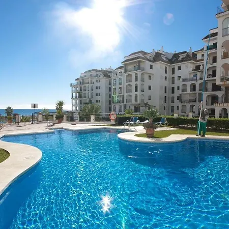 Stunning 2-bed In Marina De Le Duquesa *