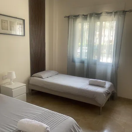 Apartamento Stunning 2-bed In Marina De Le Duquesa *
