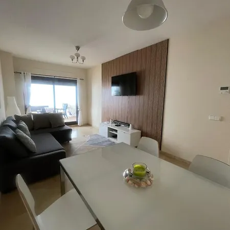 Apartment Stunning 2-bed In Marina De Le Duquesa Manilva